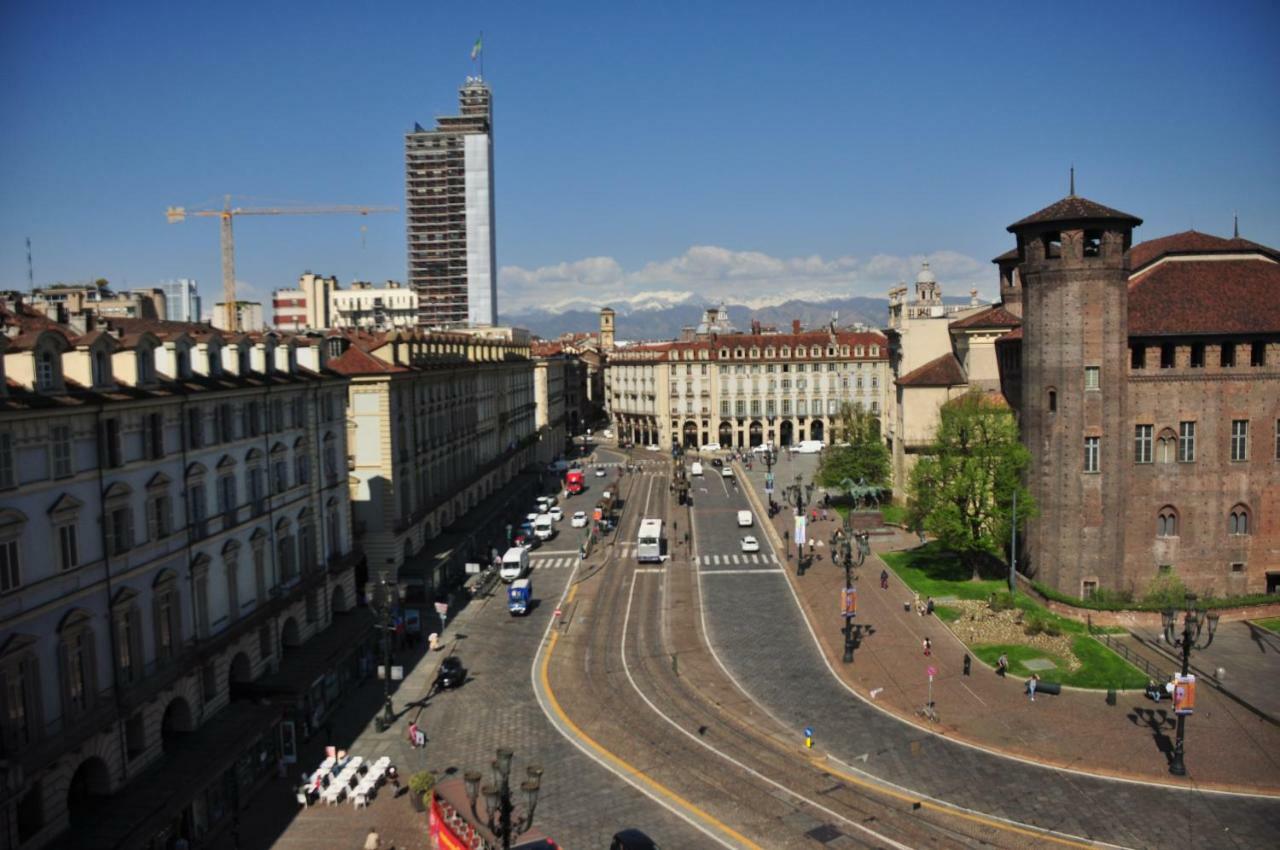 Mansarda In Piazza Castello Apartamento Turim Exterior foto