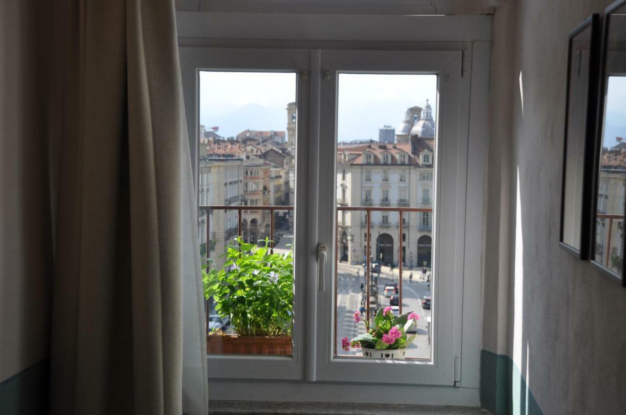 Mansarda In Piazza Castello Apartamento Turim Exterior foto
